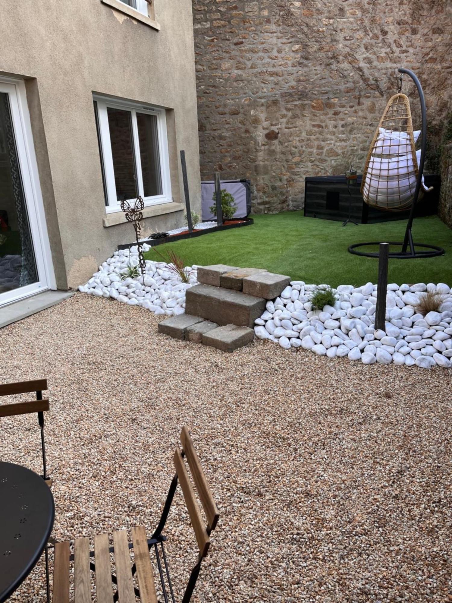 Beau Loft Room Proche Mont Saint Michel Jaccuzi Illimite En Plein Centre Avranches Exterior foto